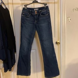 L.e.i. Sophia hipster flare jeans